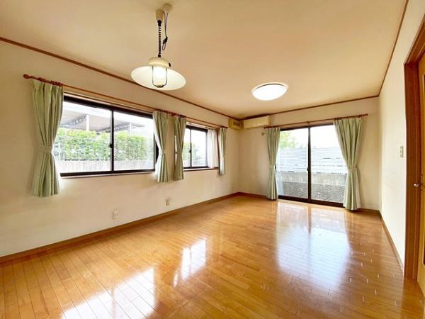 ・岡崎市明大寺町字大圦　中古戸建