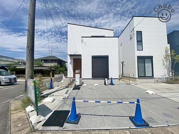 みよし市三好町木之本の中古一戸建て(駐車場)
