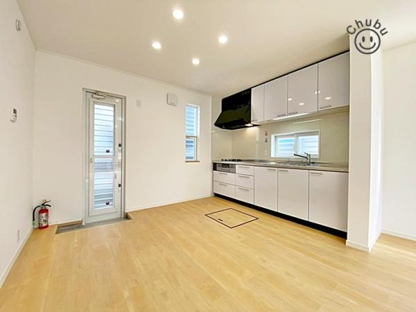 岡崎市滝町字丸根の中古一戸建て(キッチン)