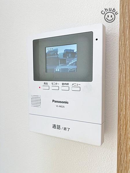 岡崎市滝町字丸根の中古一戸建て(玄関)