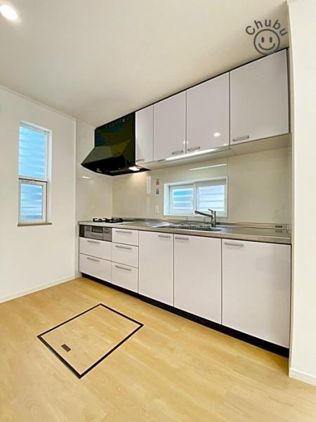 岡崎市滝町字丸根の中古一戸建て(キッチン)