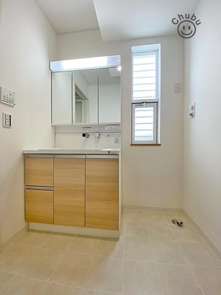 岡崎市滝町字丸根の中古一戸建て(洗面台・洗面所)