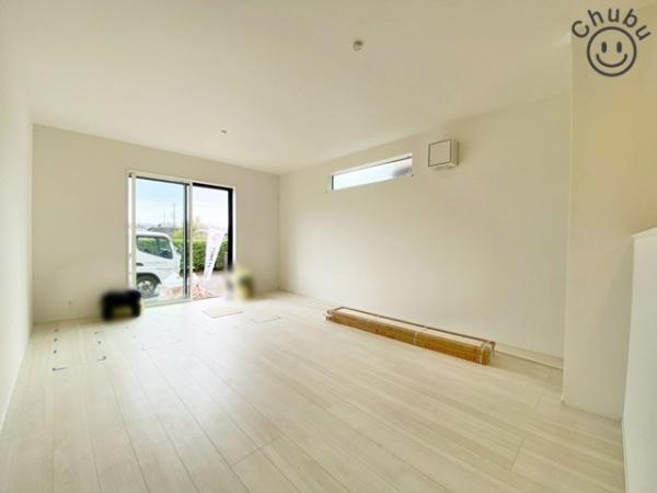 豊田市平山町新築戸建全2棟1号棟(リビング)