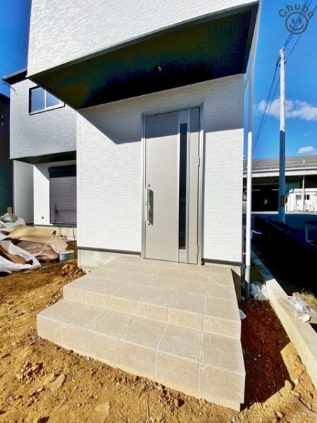 豊田市細谷町新築戸建全6棟4号棟(玄関)