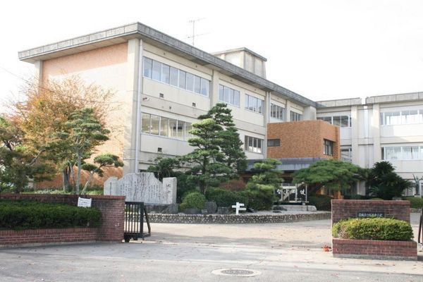 安城市小川町新築戸建全2棟2号地(安城市立桜井中学校)