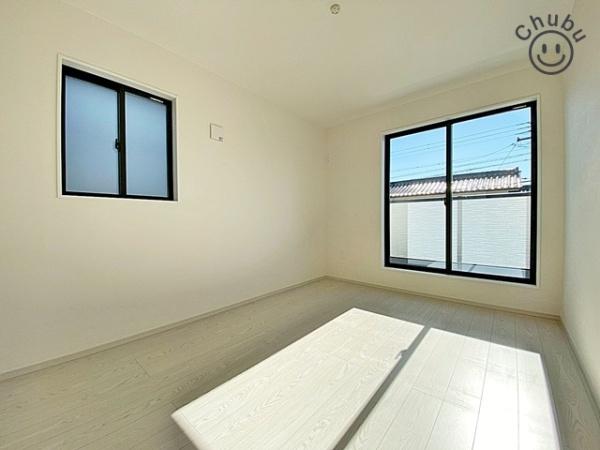 岡崎市上里新築戸建全3棟2号棟