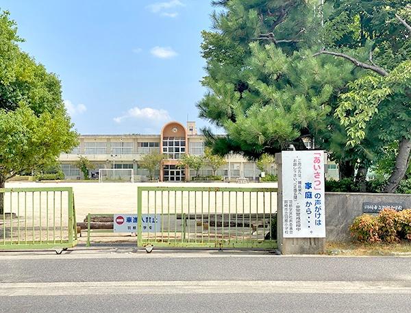 シャルマンコーポ戸崎(岡崎市立羽根小学校)