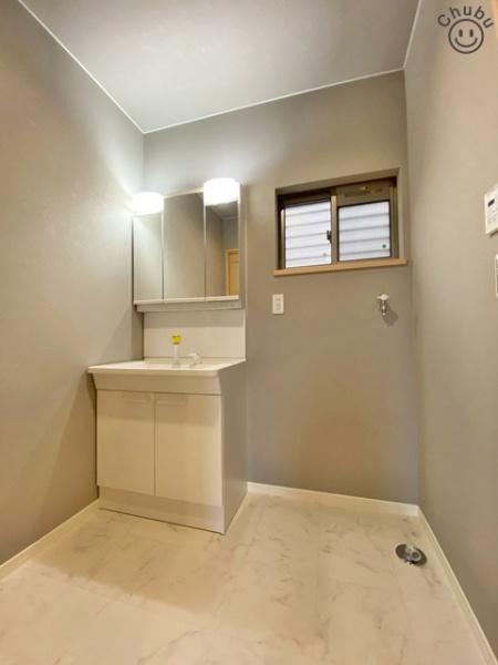 岡崎市戸崎町字藤狭の中古一戸建て