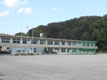 岡崎市岩津町字新城の土地(岡崎市立岩津小学校)