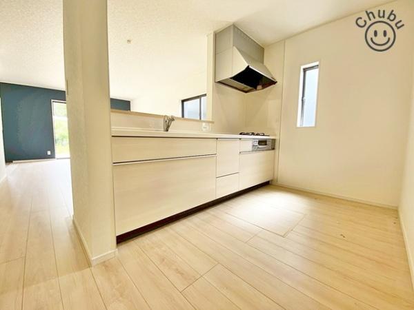 豊田市西中山町新築戸建全3棟2号棟