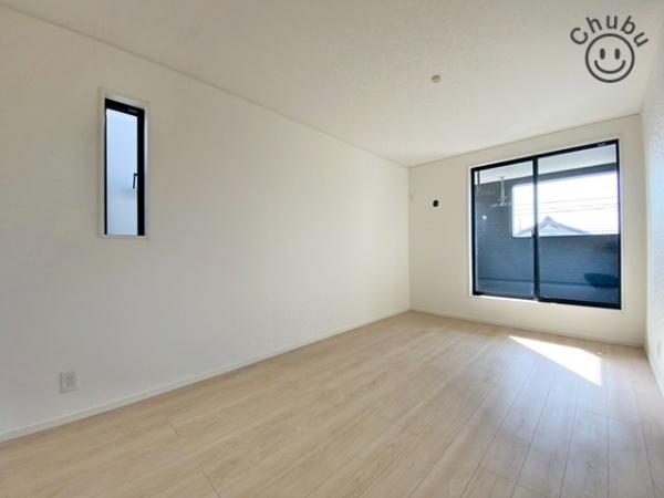 岡崎市矢作町新築戸建全3棟2号棟