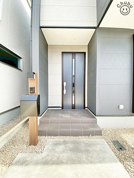 豊川市諏訪西町新築戸建全3棟2号棟