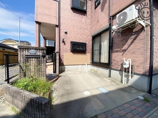 岡崎市坂左右町字堤上の中古一戸建て
