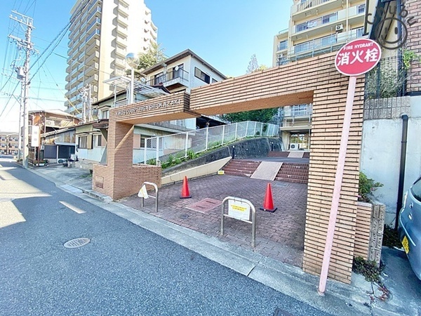 キングスコート東岡崎
