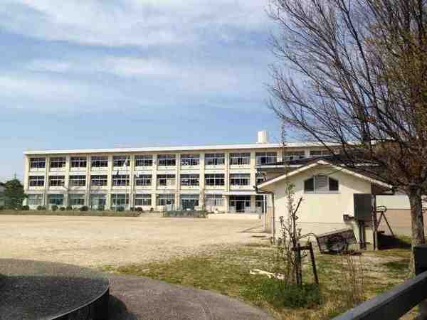 豊田市中根町新築戸建全2棟1号棟(豊田市立若園中学校)