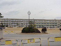 キングスコート六名公園(岡崎市立竜海中学校)