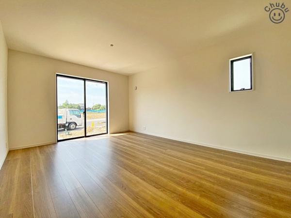安城市里町新築戸建全2棟2号棟