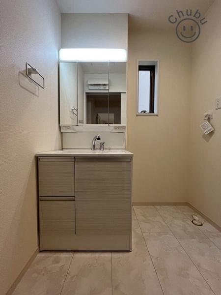 知立市牛田１丁目新築戸建全3棟2号棟