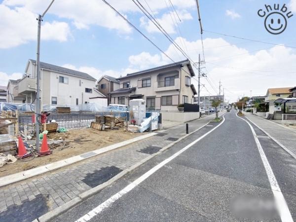 豊田市大林町新築戸建全2棟1号棟(前面道路含む現地写真)