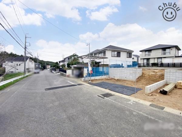 豊田市野見山町新築戸建全2棟1号棟(前面道路含む現地写真)