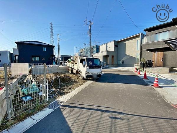 岡崎市中島町新築戸建全3棟3号棟(前面道路含む現地写真)