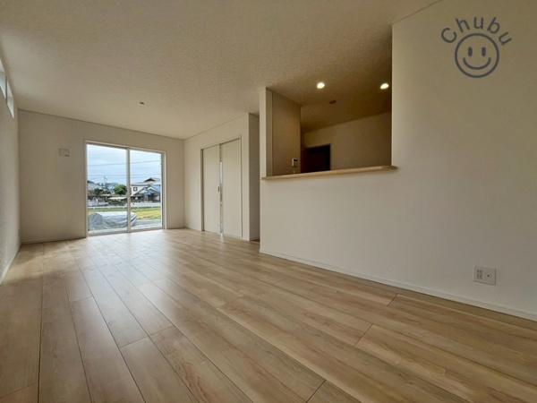 豊明市沓掛町新築戸建全3棟3号棟(リビング)