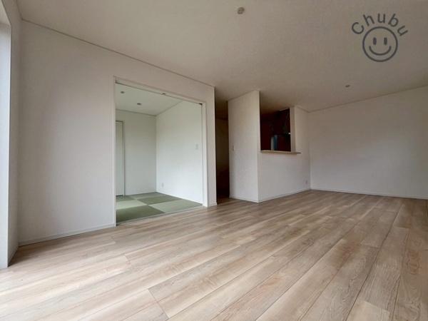 豊明市沓掛町新築戸建全3棟3号棟(リビング)