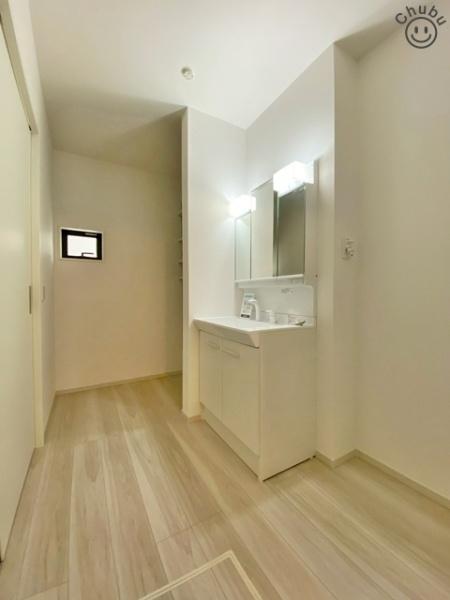 豊田市美里６丁目新築戸建全3棟2号棟