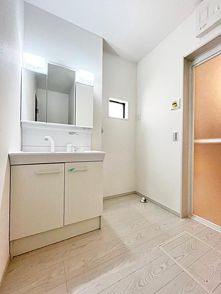 豊田市美里６丁目新築戸建全3棟2号棟