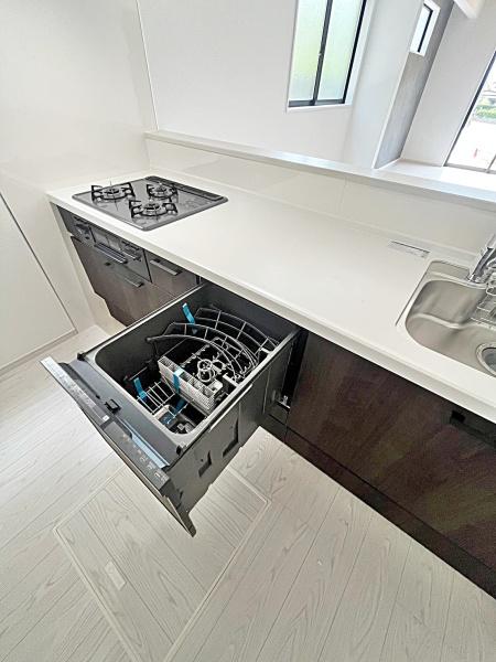 豊田市美里６丁目新築戸建全3棟2号棟