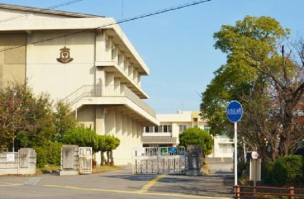 碧南市善明町新築戸建全3棟2号棟(南中学校)
