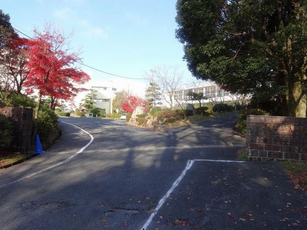 瀬戸市品野町新築戸建全4棟3号棟(瀬戸市立品野中学校)