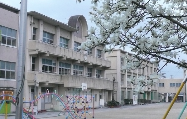 岡崎市藤川町字北荒古の中古一戸建て(岡崎市立藤川小学校)