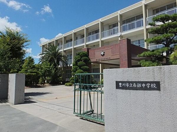 豊川市牛久保駅通新築戸建全1棟(南部中学校)
