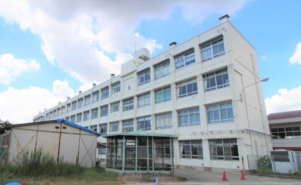 広島市安佐北区落合南2丁目の土地(広島市立落合小学校)