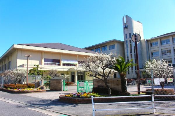 八木パークハウス桜通り(広島市立城山北中学校)