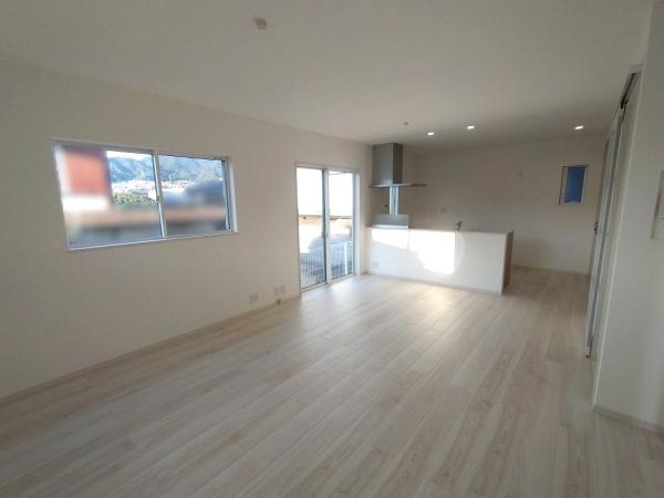 広島市安佐南区相田３丁目の新築一戸建