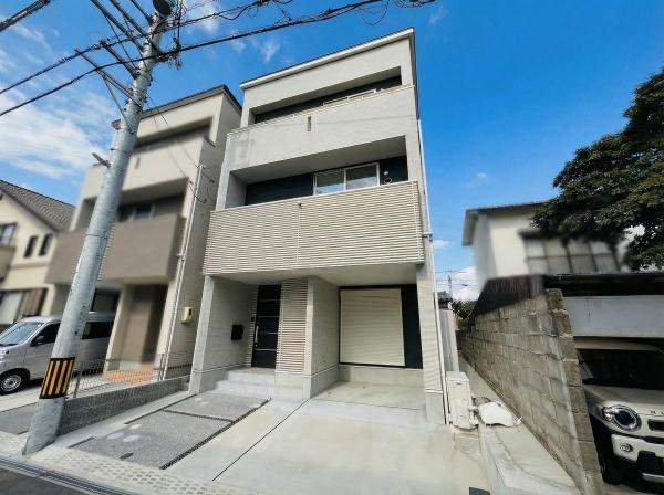 八幡1丁目戸建　B棟