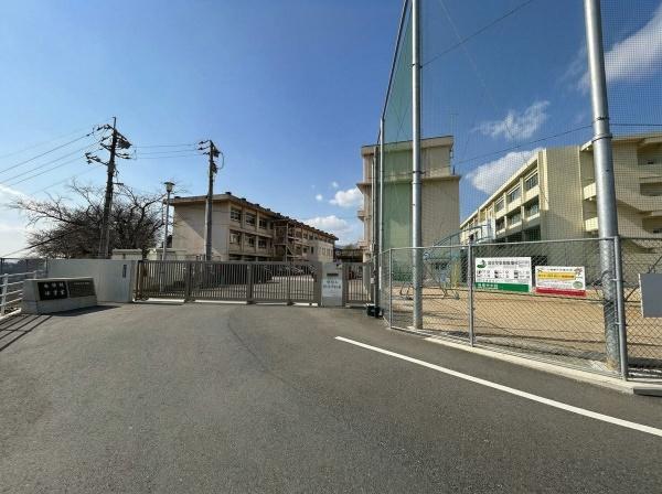 広島市安佐南区山本９丁目の中古一戸建て(広島市立祇園中学校)