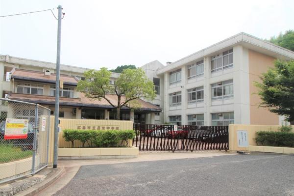 広島市安佐南区長束西２丁目の土地(広島市立長束中学校)