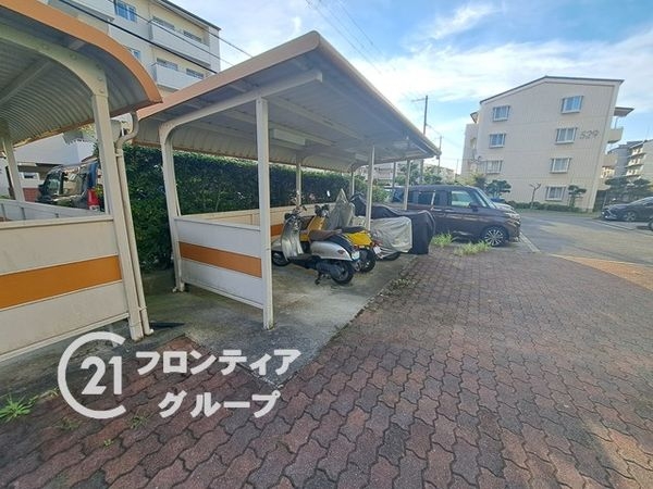 研究学園６団地　530号棟東