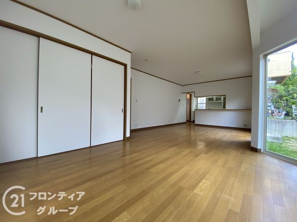 神戸市須磨区多井畑南町の中古一戸建て(駐車場)