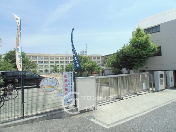 明石市朝霧東町２丁目の中古一戸建て(明石市立朝霧小学校)