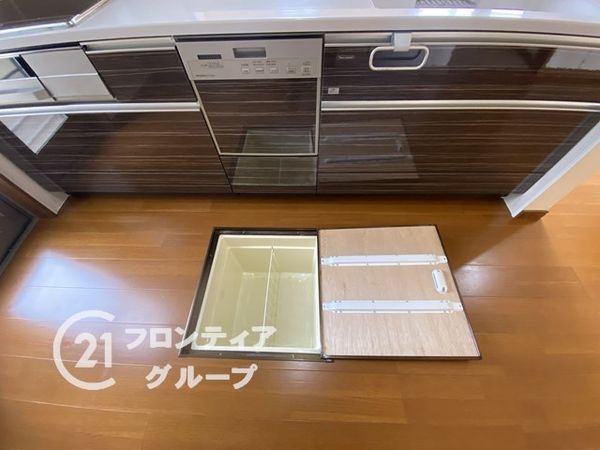 明石市朝霧東町１丁目の中古一戸建て
