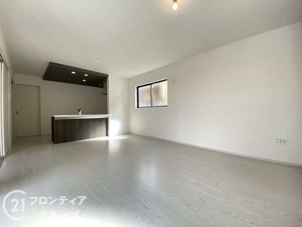 神戸市西区桜が丘西町３丁目　新築一戸建て