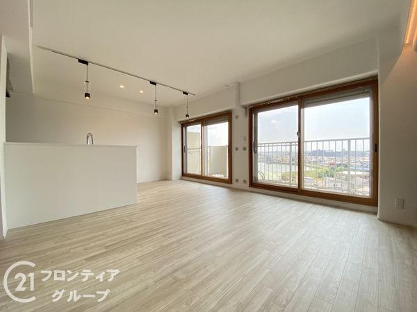明石土山駅前スカイハイツC棟　中古マンション