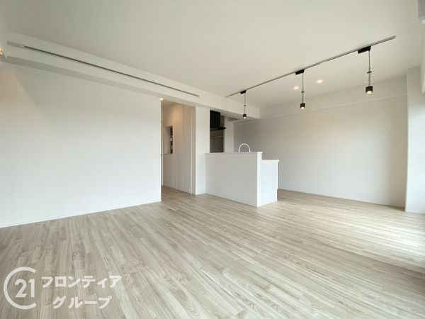 明石土山駅前スカイハイツC棟　中古マンション