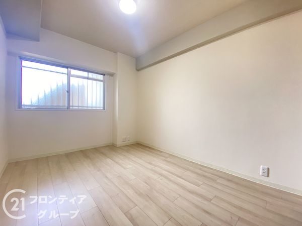 西神戸セントポリア１号館　マンション