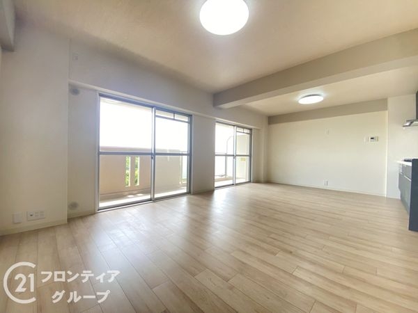西神戸セントポリア１号館　マンション