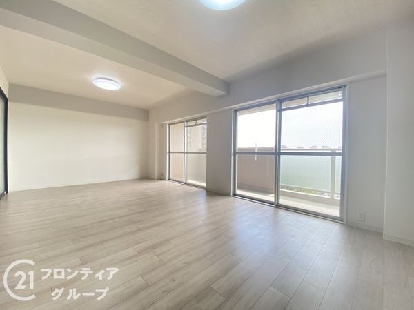西神戸セントポリア１号館　マンション